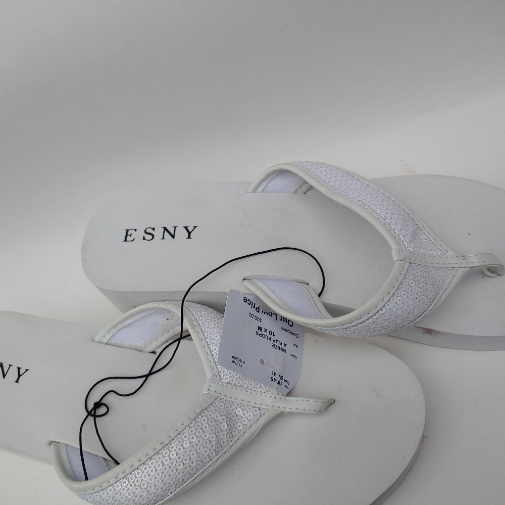 Sandals - Picture 2 of 8